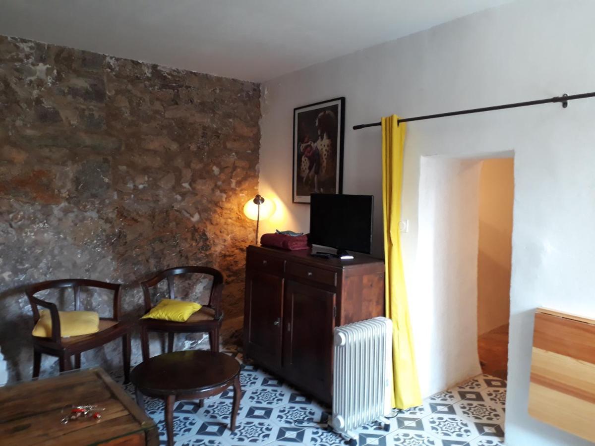 Caraussane caractère terrasse sur jardin et wifi via fibre en coeur de ville Sète Extérieur photo