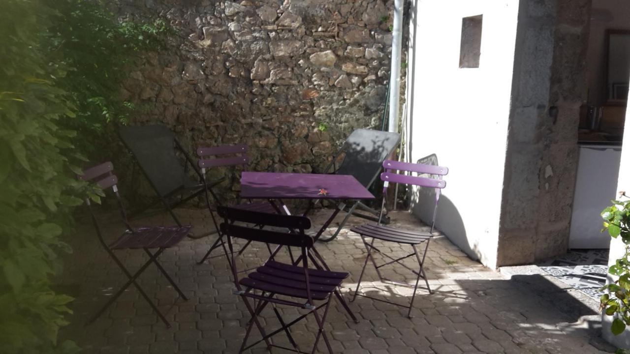 Caraussane caractère terrasse sur jardin et wifi via fibre en coeur de ville Sète Extérieur photo